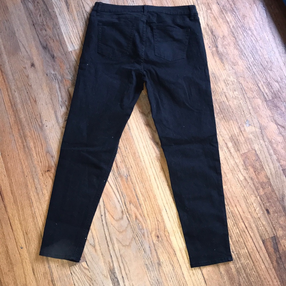 Wild Fable Distressed Jeans - Picture 5 of 7